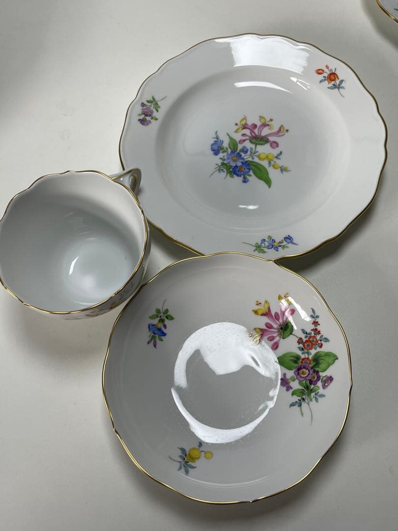 MEISSEN三つ花ベーシックフラワープレート＆カップ＆ソーサーセット70603