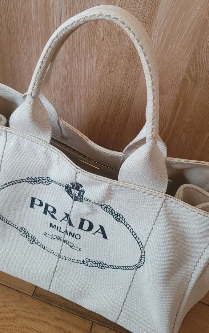 PRADA カナパ ホワイト トートバッグ