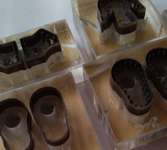 縫い穴付き　ミニチュア　シューズの抜き型　パンチ型紙レザークラフトハンドメイド