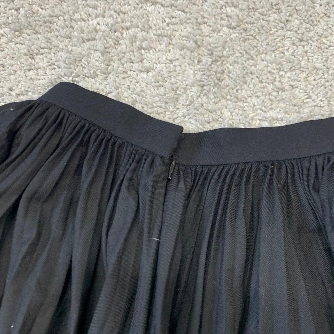 【COMME des GARCONS】Black Pleats Skirt
