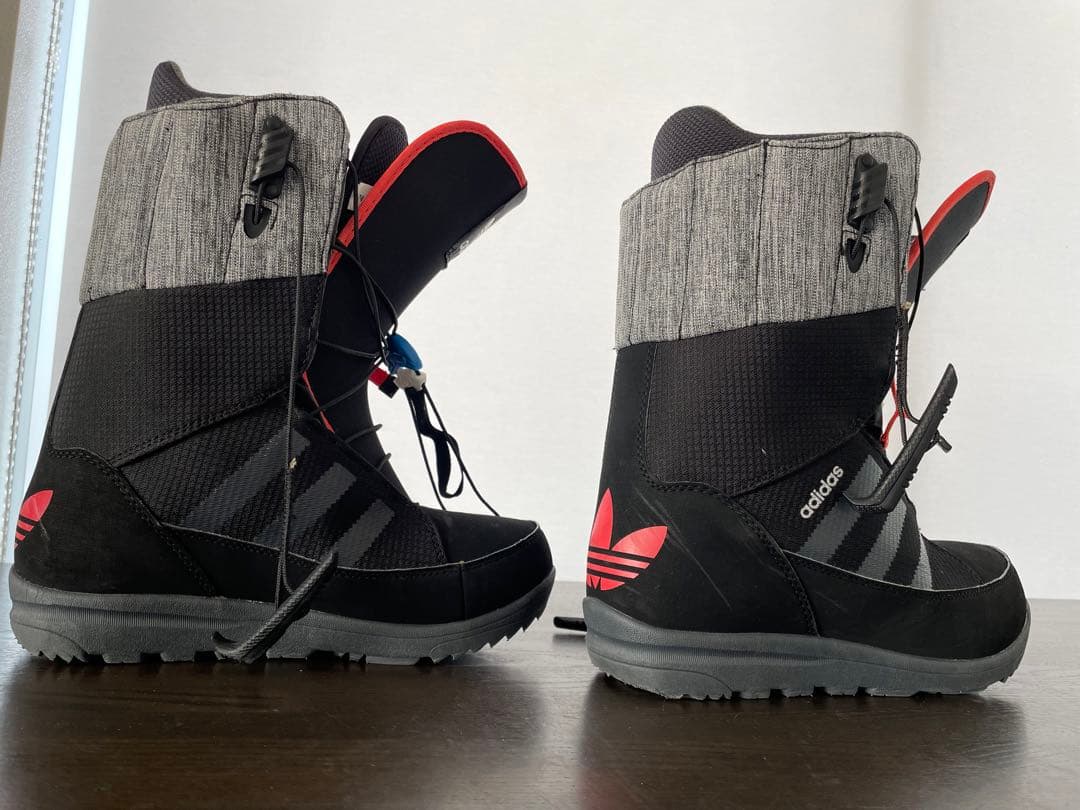 adidas アディダス　スノーボードブーツ　23.5