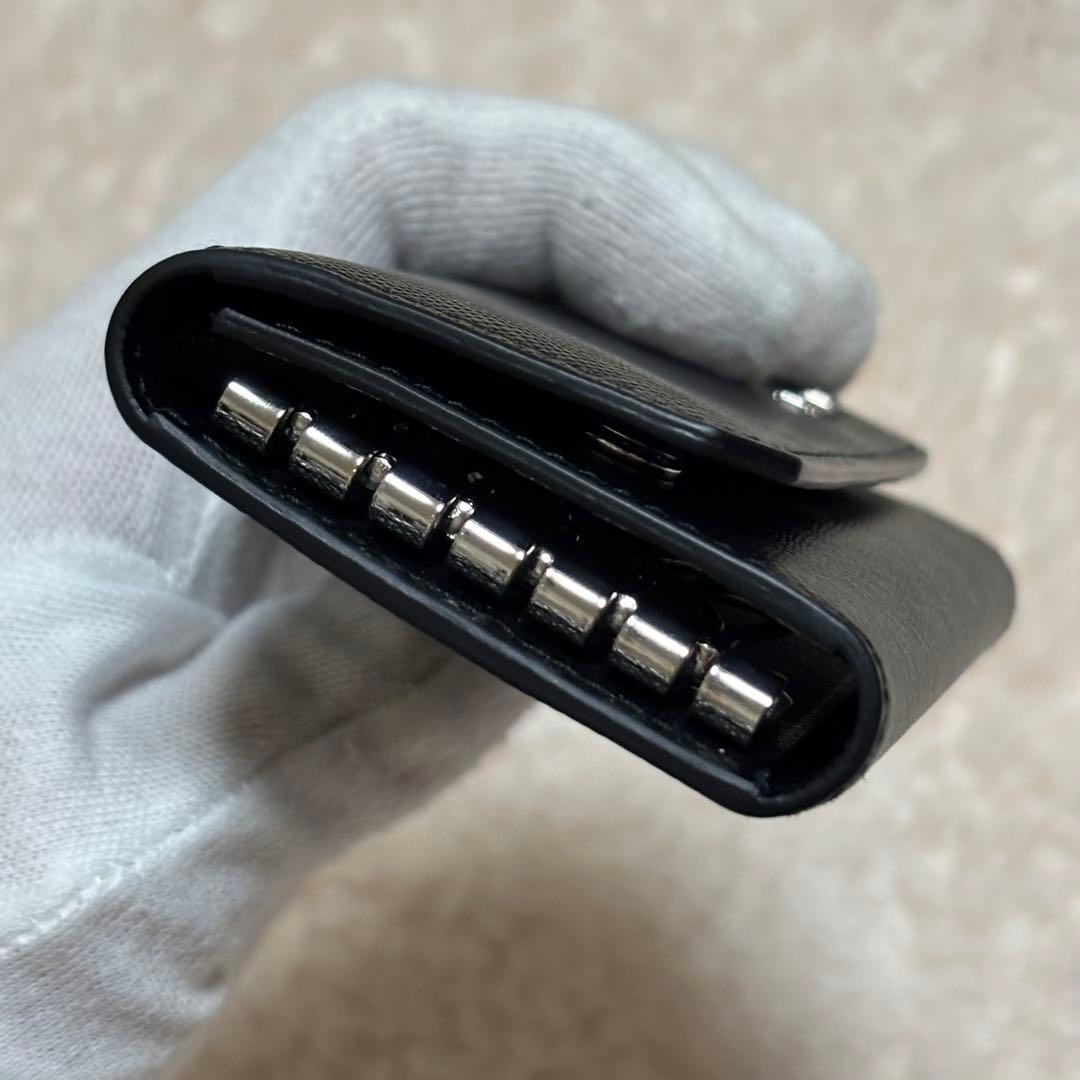 【極美品】PRADA プラダ キーケース 6連 サフィアーノ 黒