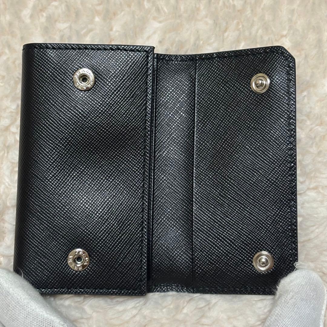 【極美品】PRADA プラダ キーケース 6連 サフィアーノ 黒