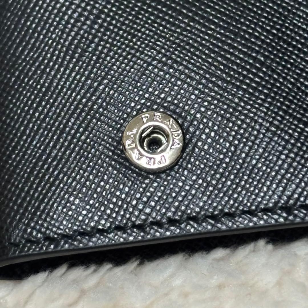 【極美品】PRADA プラダ キーケース 6連 サフィアーノ 黒