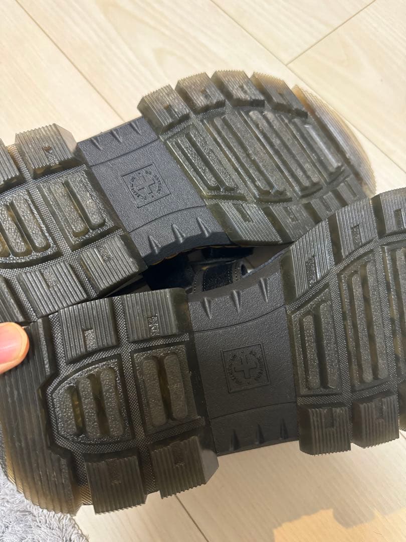 ドクターマーチンサンダル