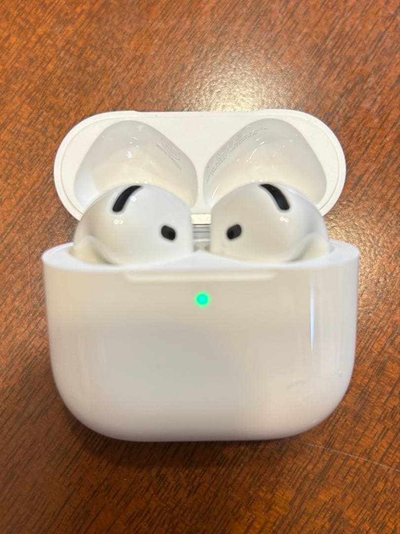 AirPods 4 アクティブノイズ キャンセリング搭載、ワイヤレスイヤホン