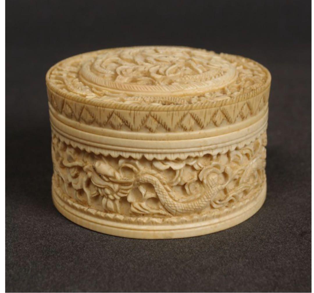 ナリトラ商品2点送料無料　清～民国　雲龍文彫刻蓋物　中国古玩