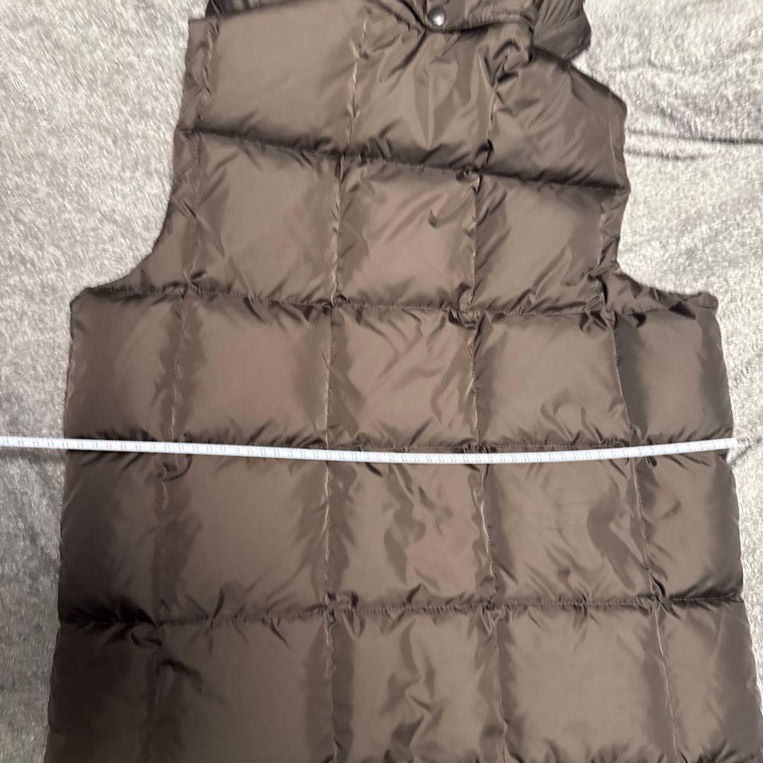 MONCLER ブラウン ダウンベスト フード付き