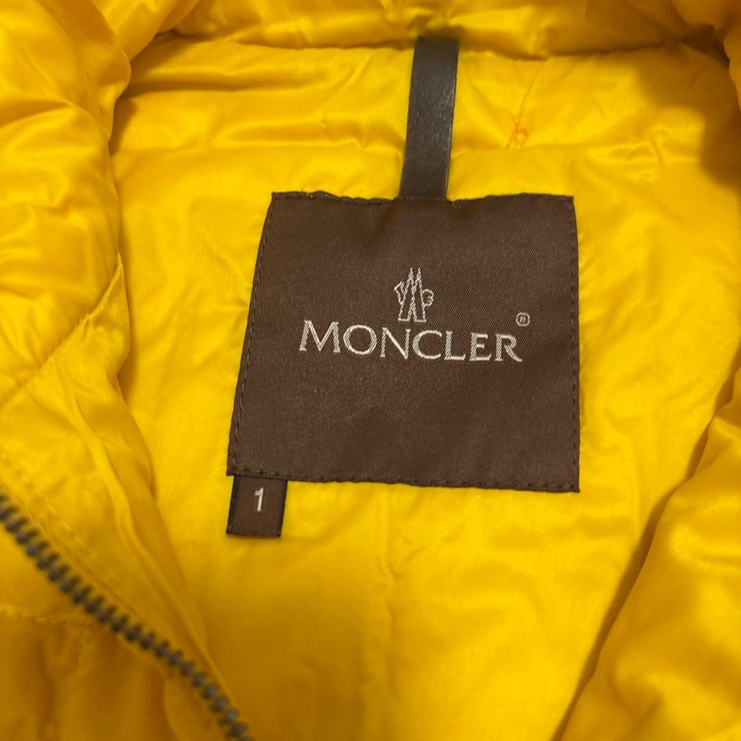 MONCLER イエロー 薄手ダウンベスト M