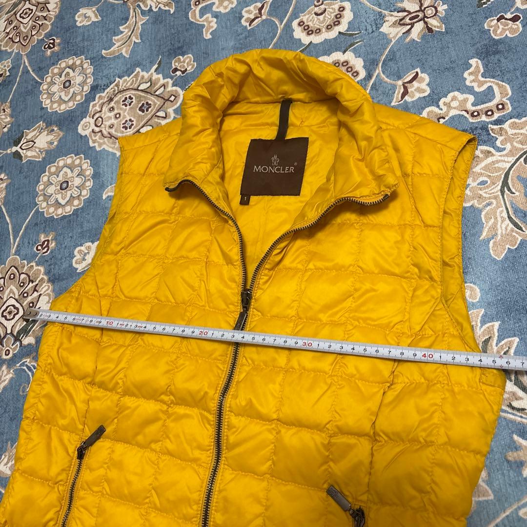 MONCLER イエロー 薄手ダウンベスト M