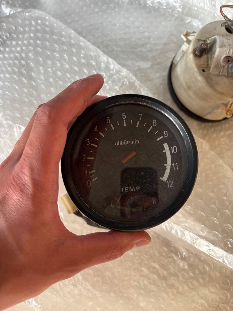 RZ 純正　タコメーター　針折れあり　動作確認済み