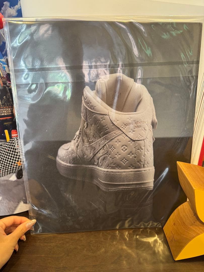 アート・デザイン・音楽 Louis Vuitton Sneakers by Virgil Abloh