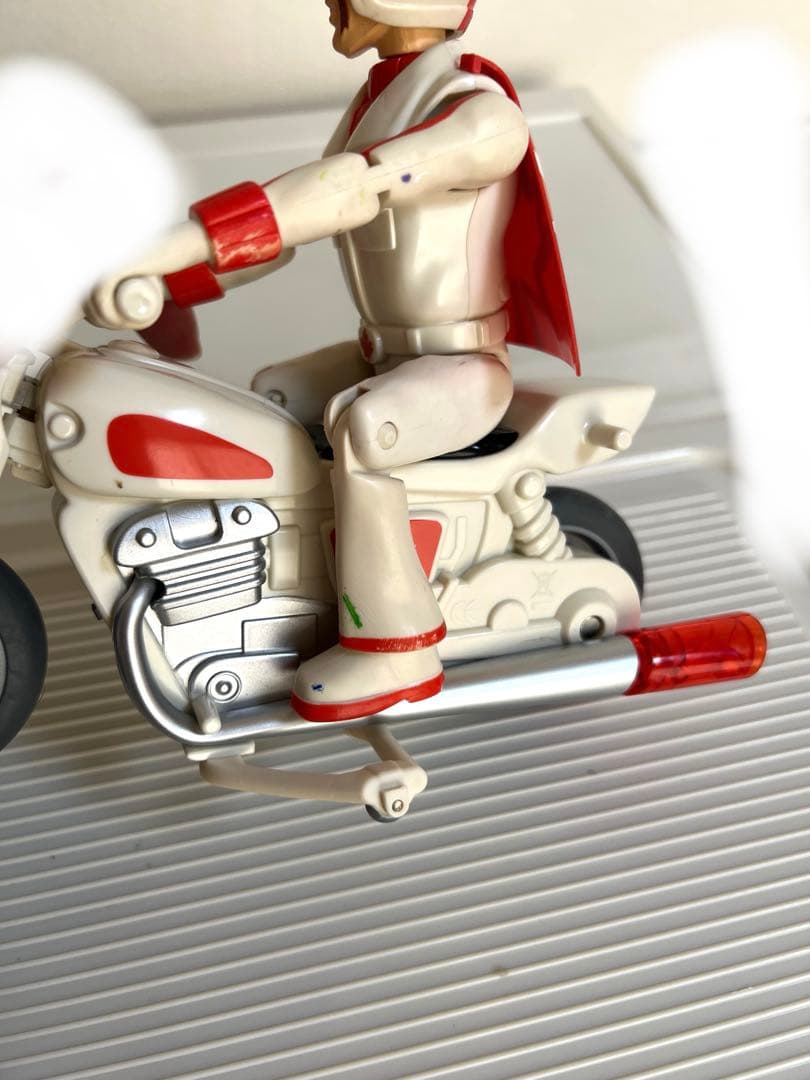 トイストーリー デュークカブーン、ラジコン