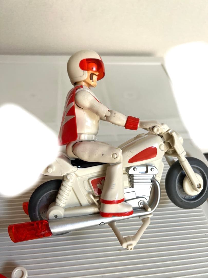 トイストーリー デュークカブーン、ラジコン