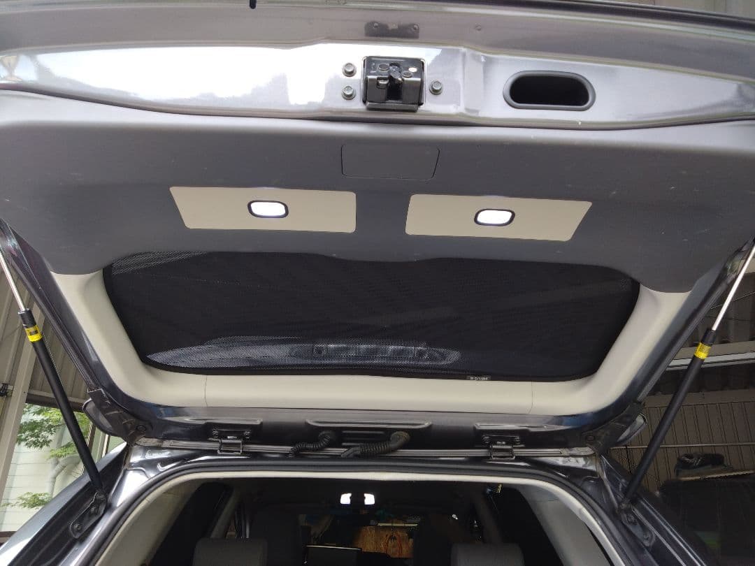 プリウスアルファ 純正オプション モデリスタ ラゲージledランプ 廃盤品