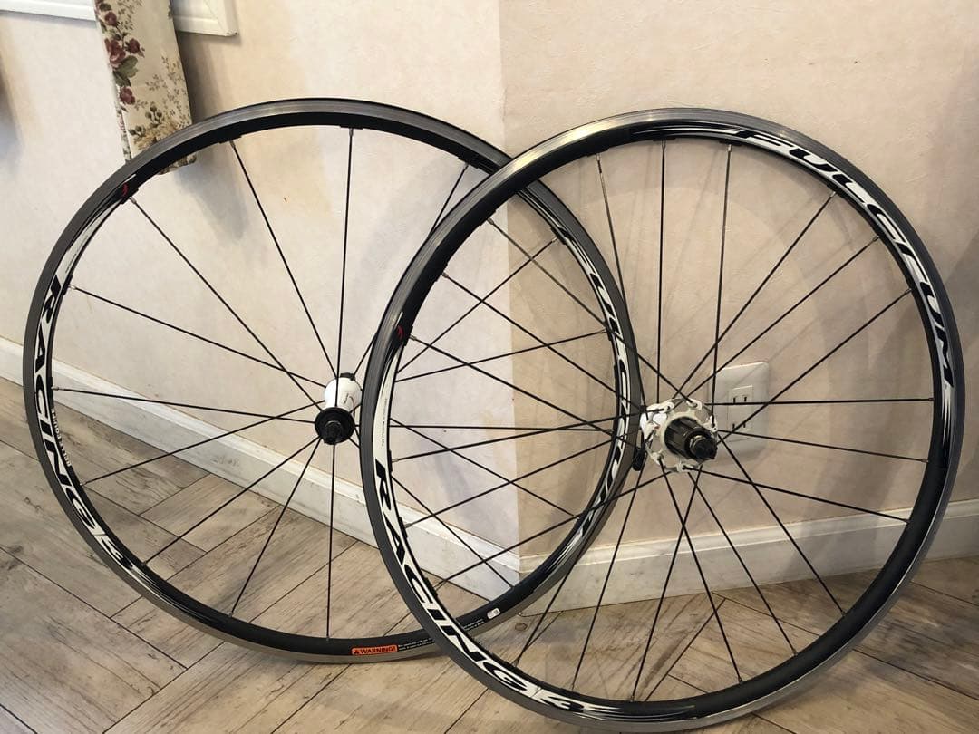 フルクラム RACING3 フロント648g リヤリヤ835g 綺麗