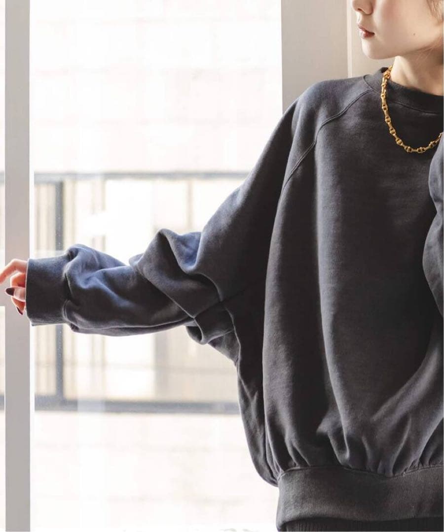 トップス COGTHEBIGSMOKE | LEILA WIDE CUFF SWEAT