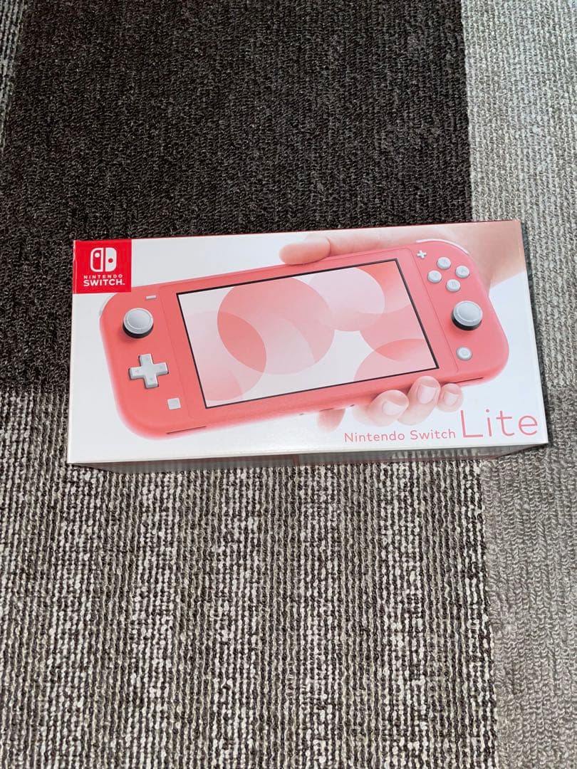 Nintendo Switch Lite コーラル　ピンク