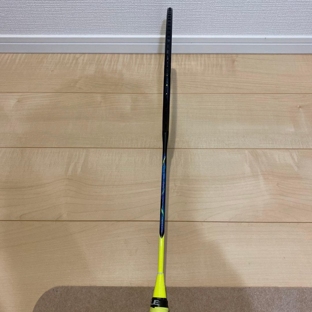 【希少_即日発送】バドミントンラケット　ヨネックス　ASTROX77 3UG5