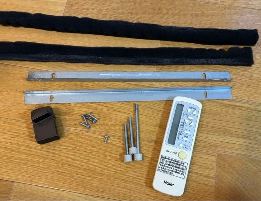 Holer 窓用エアコン ハイアール2022年製JA-16W リモコン付き　冷房