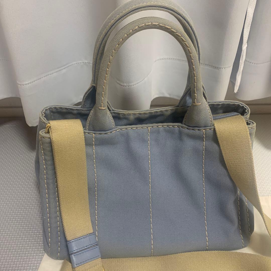 プラダ　カナパ