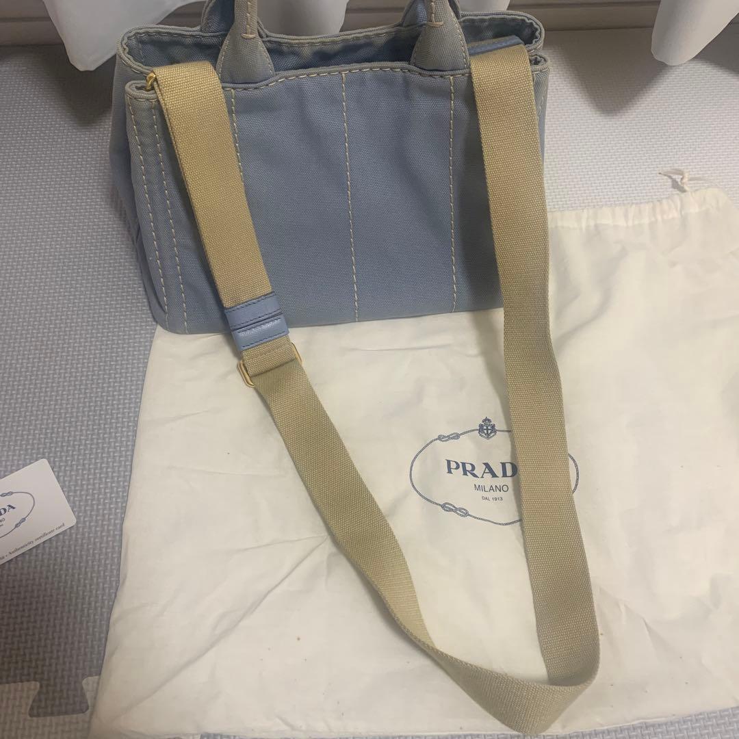 プラダ　カナパ