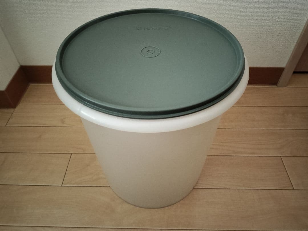 タッパーウエア マキシクイーンデコレーター＆マキシデコレーター＆ジャイアント3個