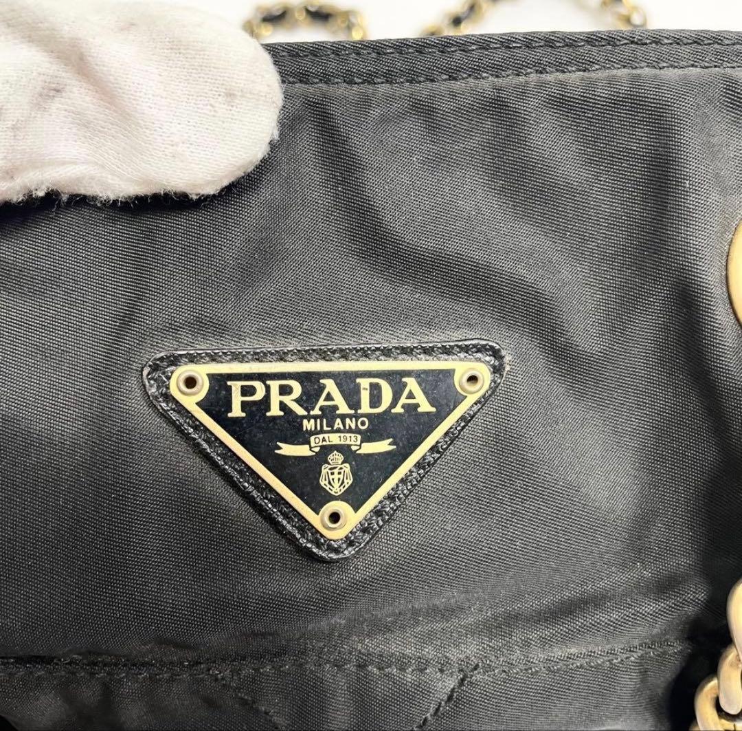 PRADA 黒 キルティング ショルダーバッグ