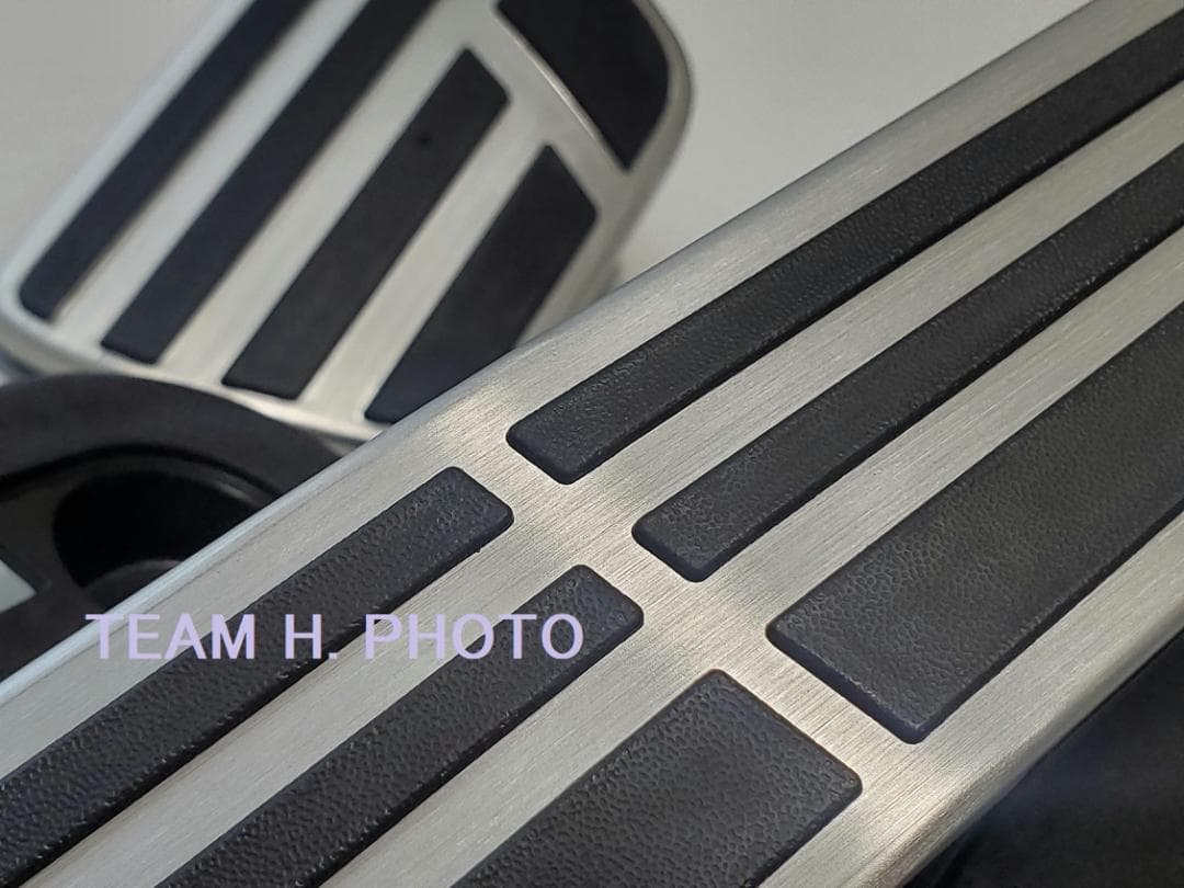 45.40系アルファード・ヴェルファイアに　レクサス純正　アルミペダル　RX F