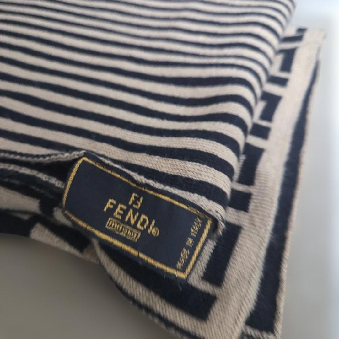 Fendi ロゴマフラー ブラウン ベージュ