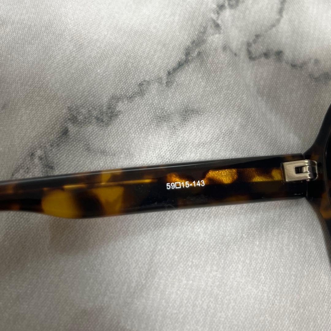 Vivienne Westwoodサングラス ケース付き