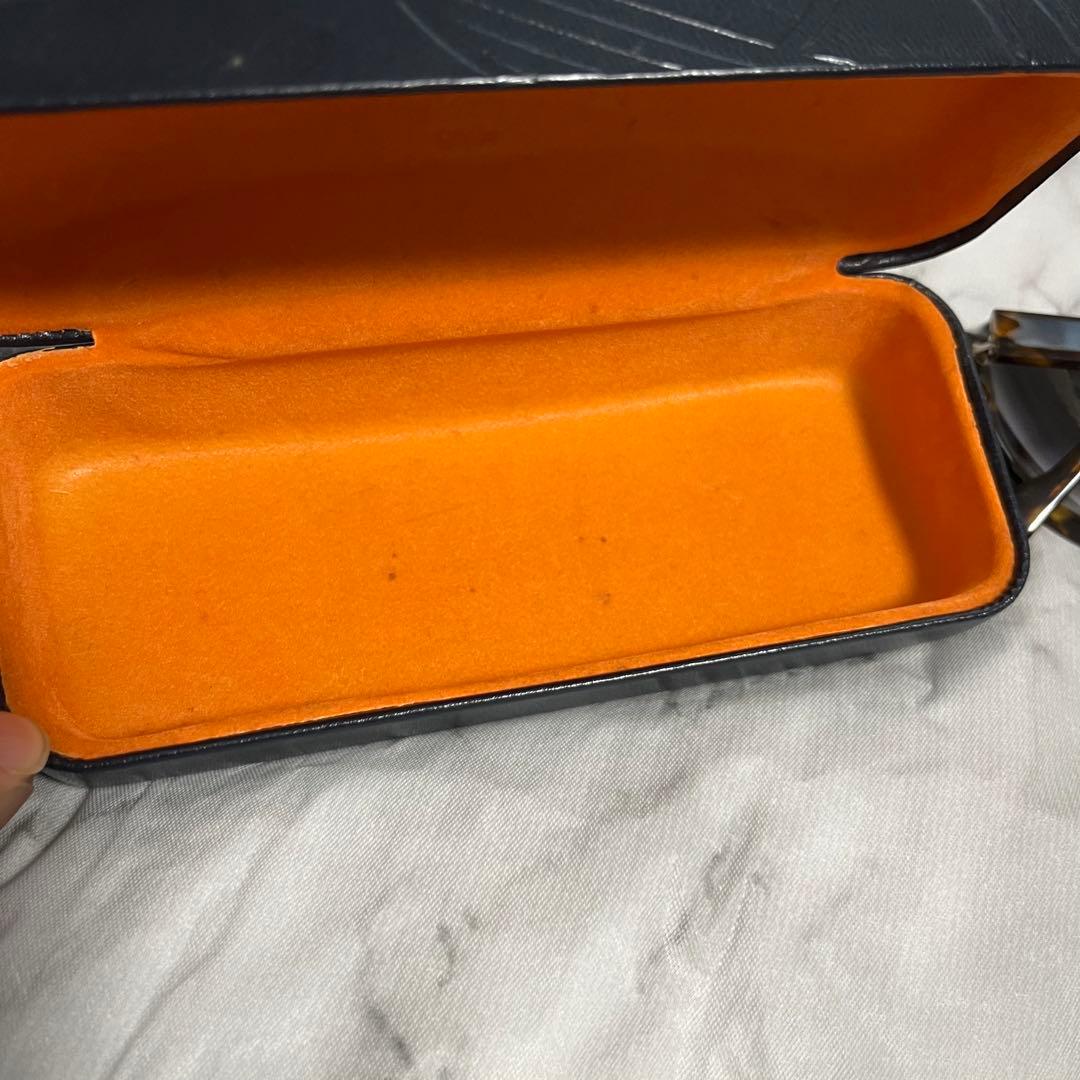 Vivienne Westwoodサングラス ケース付き