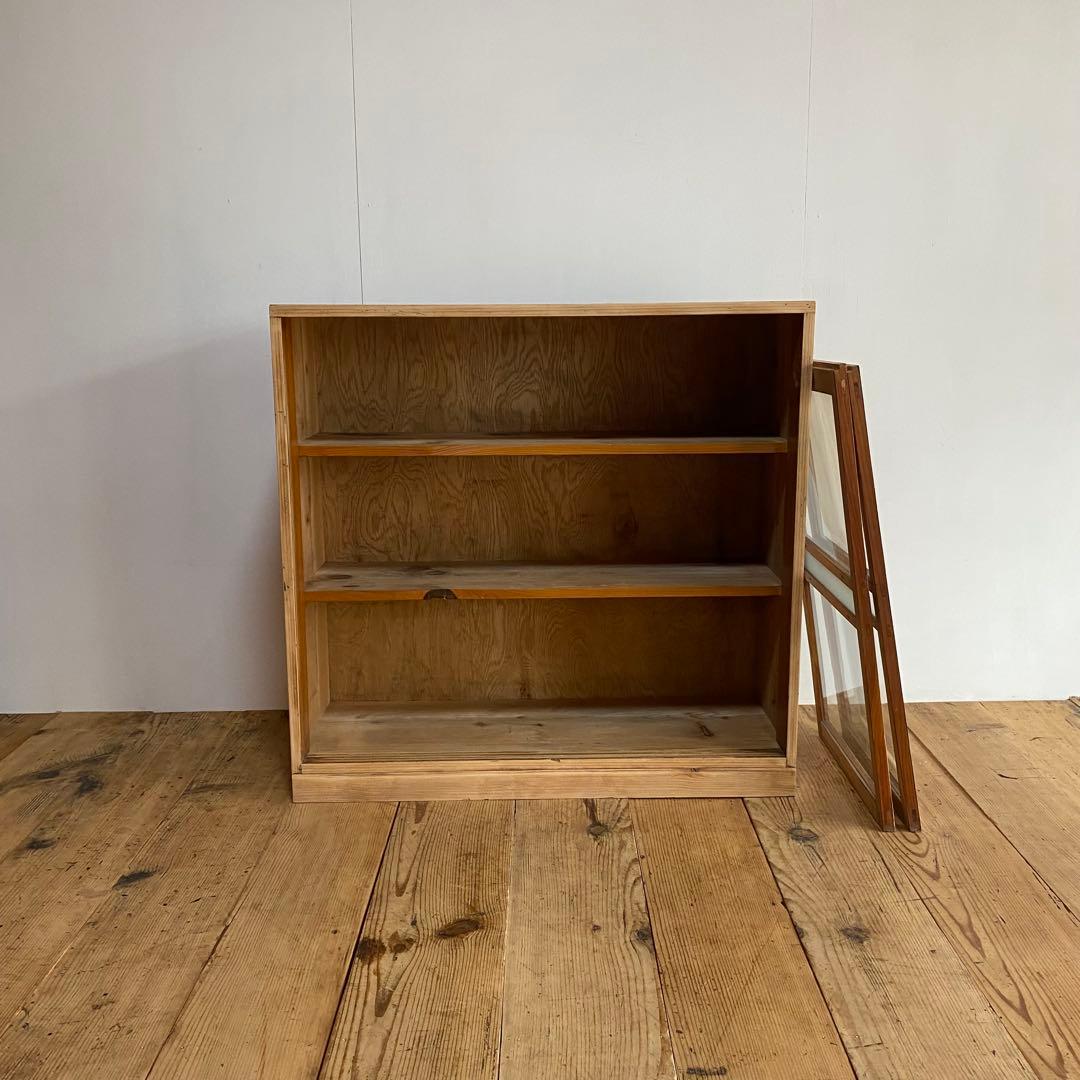 アンティーク ガラス 戸棚 キャビネット 食器棚 本棚 飾り棚 無塗装z