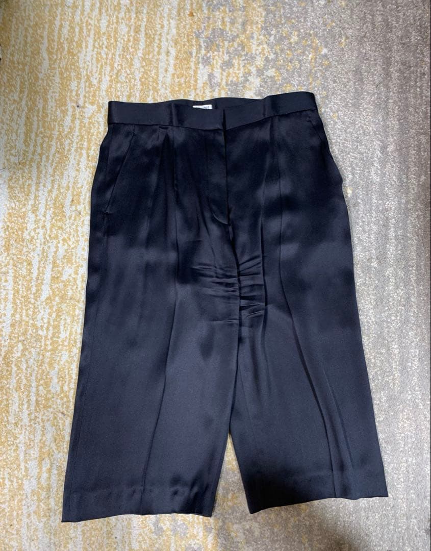 セリーヌ　フィービー期　シルク　ハーフパンツ黒　38 タグ付き