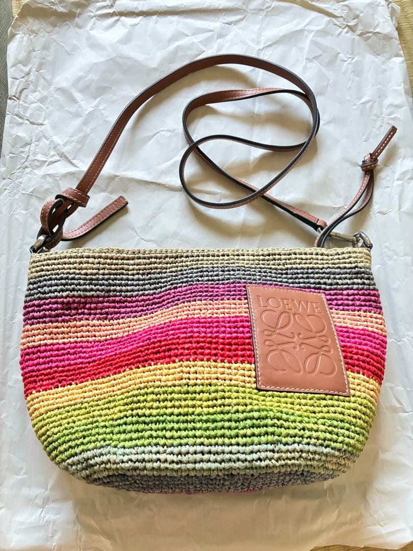 ロエベ　レインボーショルダーバッグ　カゴバッグ