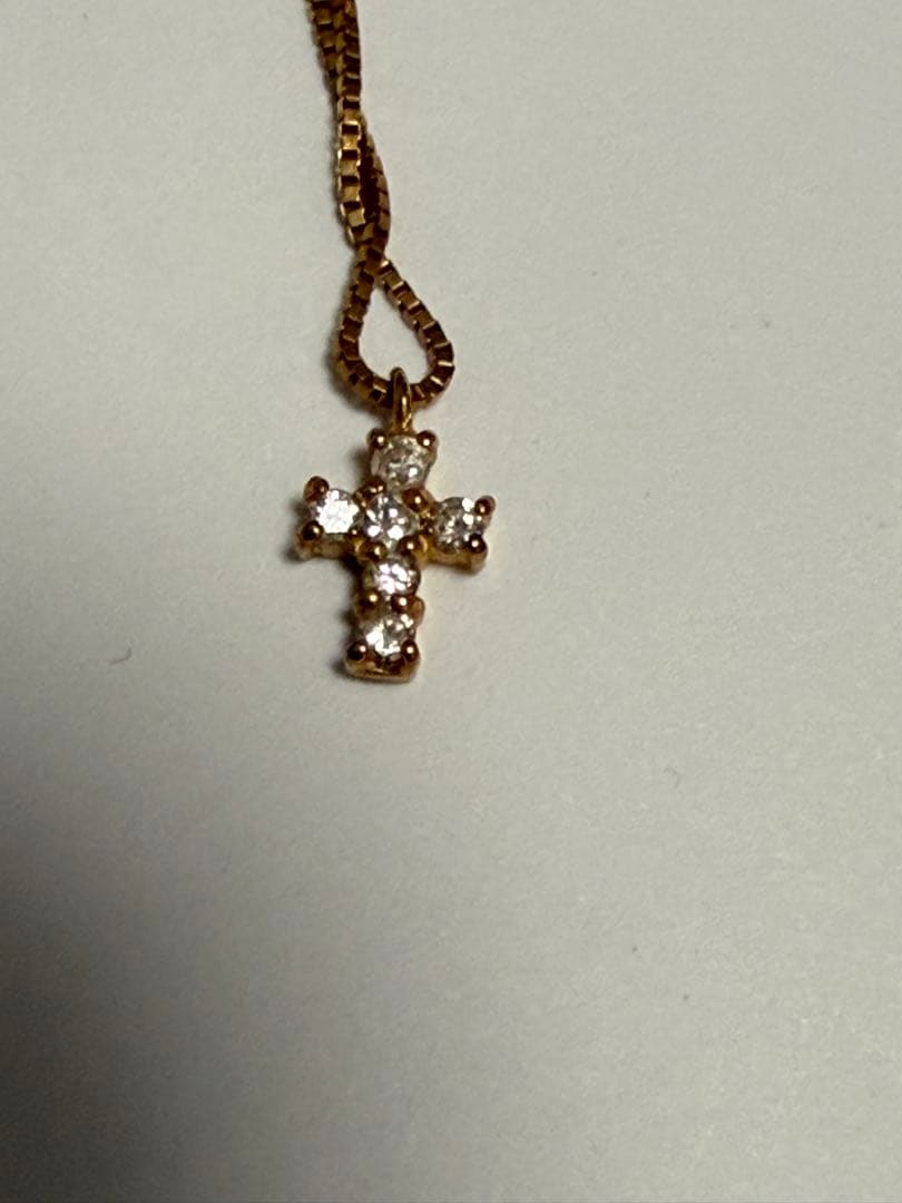 K18ゴールド ストーン付き十字架ネックレス