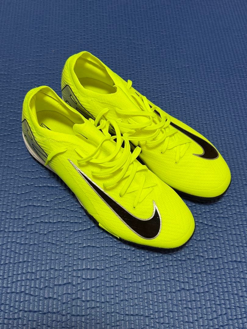 Nike マーキュリアルヴェイパープロ