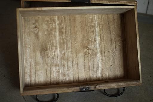 古い小ぶりな木製の引き出し　2段　小引き出し　タンス　書類棚　古家具
