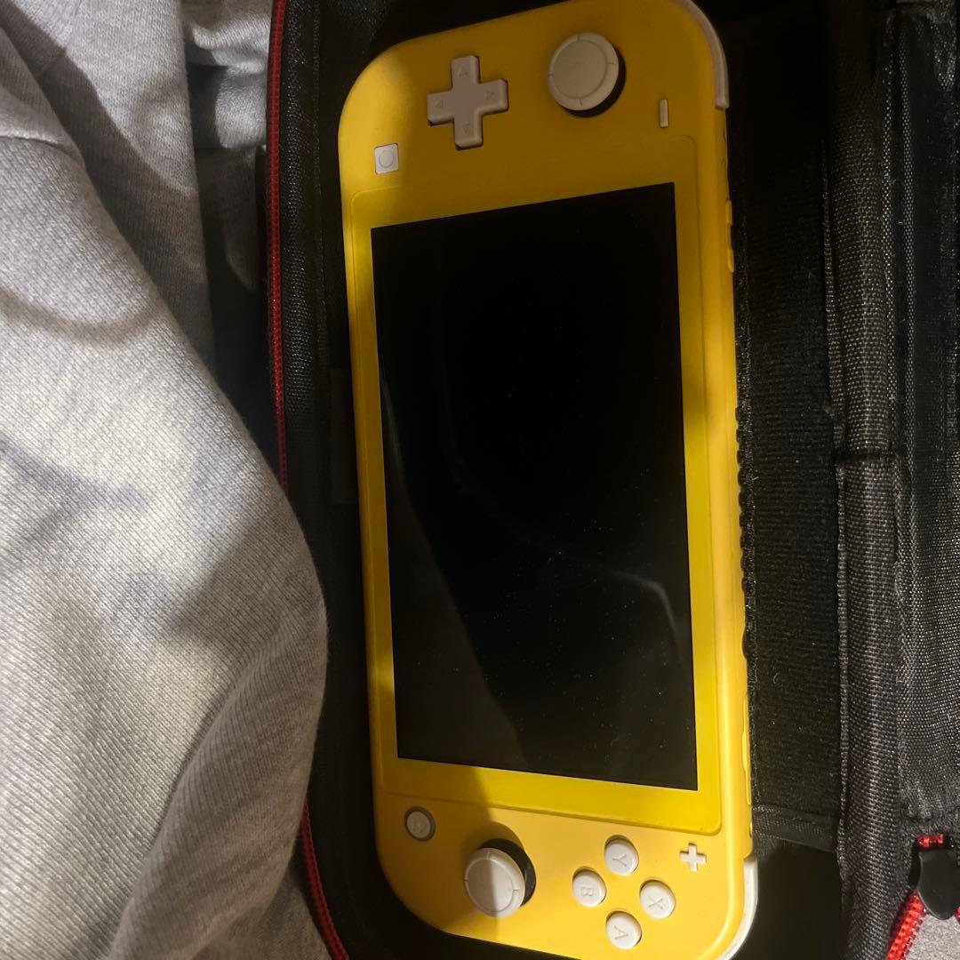 Nintendo Switch Lite イエロー 本体＋充電器＋ケース