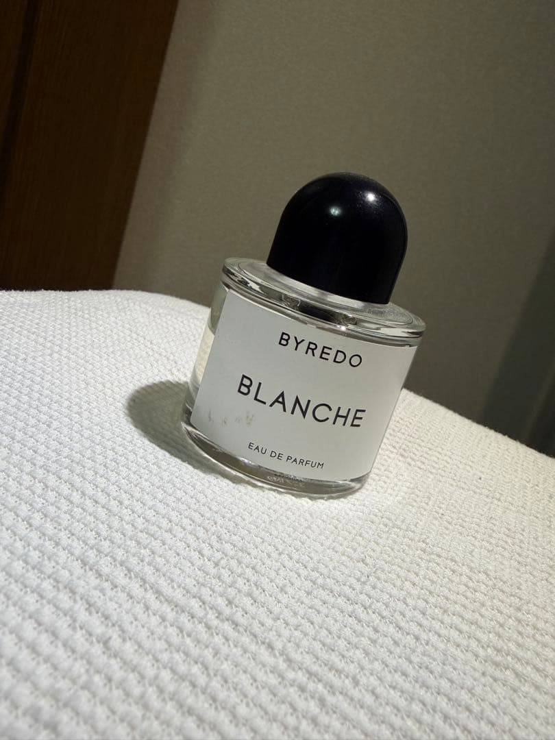 香水(ユニセックス) BYREDO BLANCHE Eau de Parfum 30ml