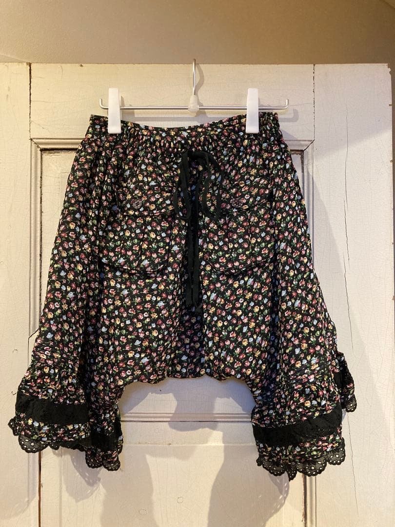 トリココムデギャルソン 花柄 キュロット