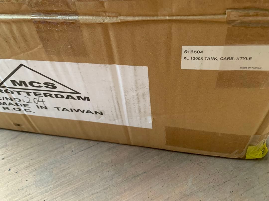 未使用 MCS フューエルタンク おまけ付き ハーレー スポーツスター