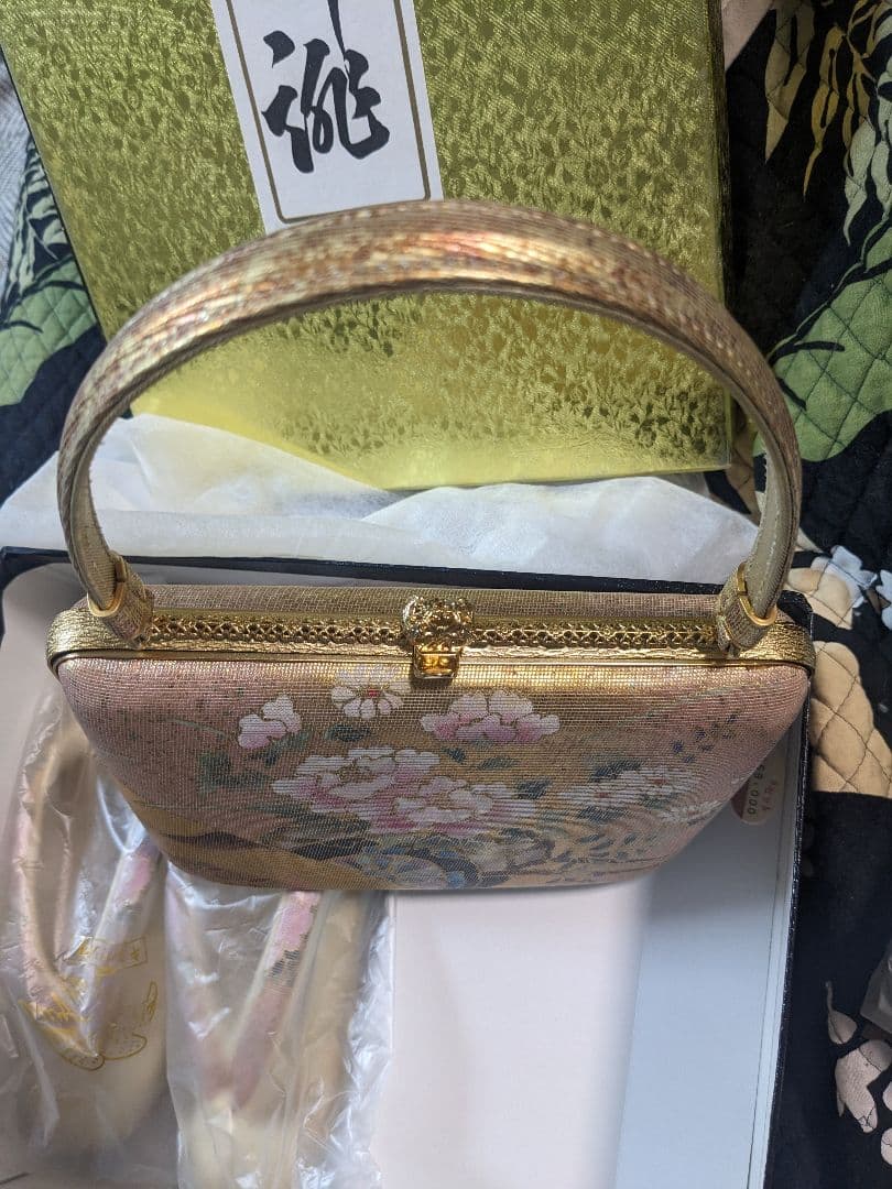 極美品 キンワシ印 ピンクゴールド 花柄刺繍 和装用バッグ 履物セット