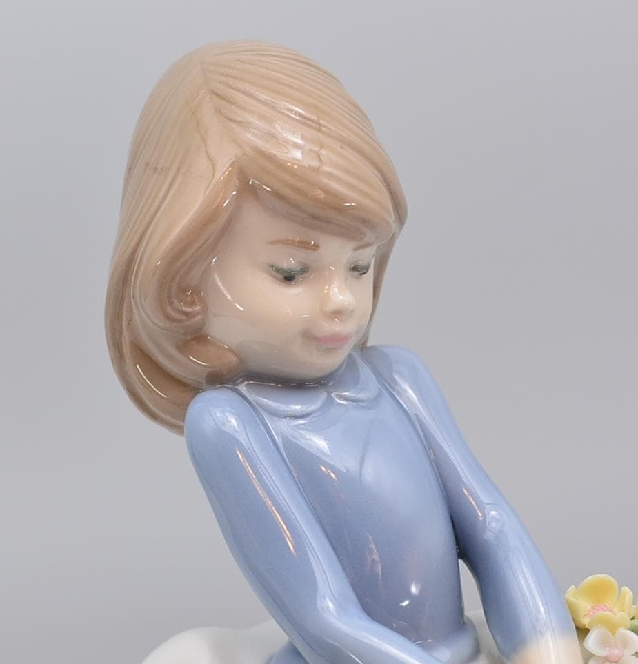 ５月の花　＃5467　No.2　★リヤドロ　ポーセリン　ヴィンテージ　光沢仕上げ