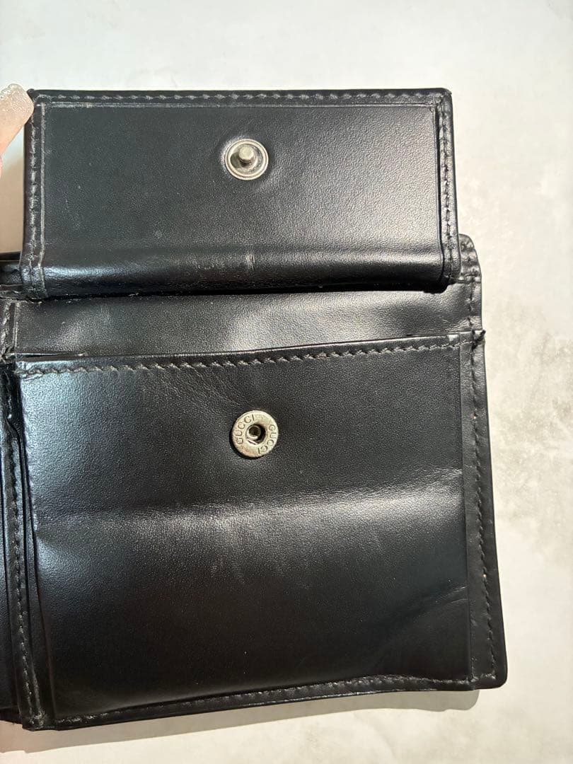 ✨「美品」✨GUCCI 蛇刺繍 二つ折り財布