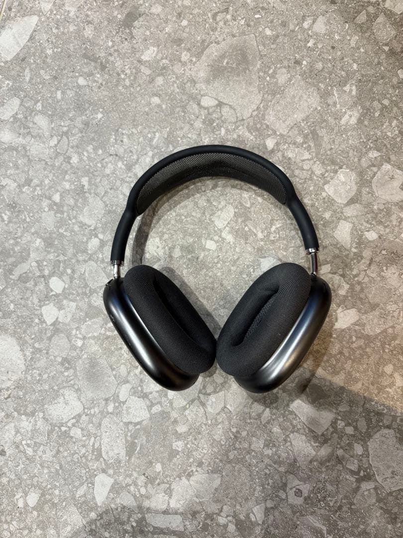 ヘッドホン Apple airpods max