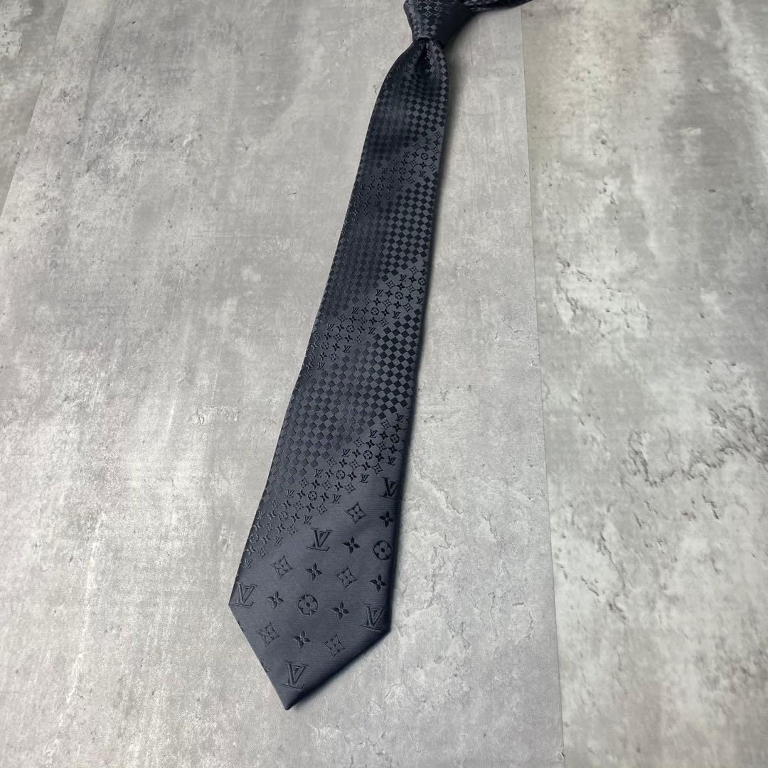 極美品 LOUIS VUITTON ジャガード ミックスモノグラム ネクタイ 銀