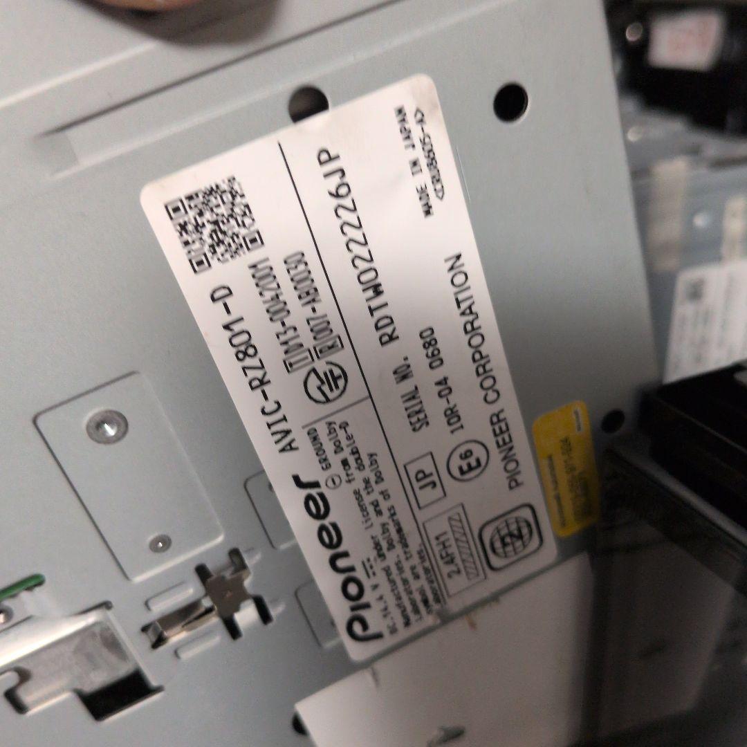 324 動作良好 carrozzeria カーナビ AVIC-RZ801