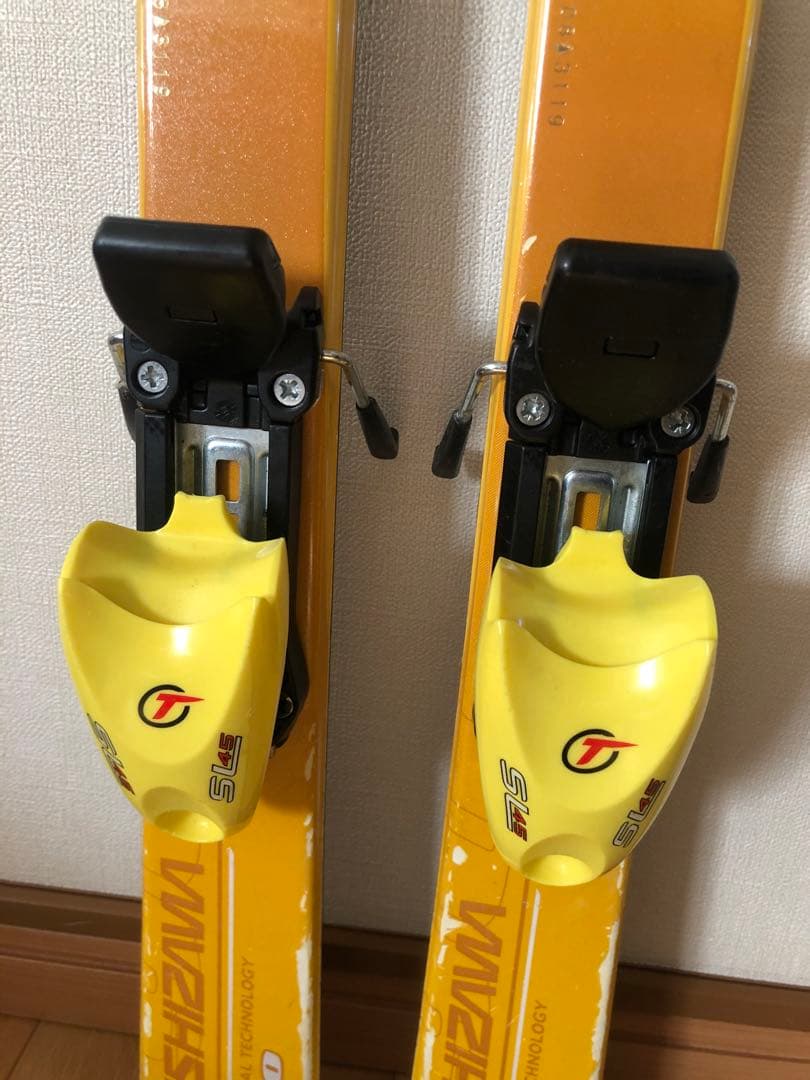 お値下げ‼️子供用スキー板 ストック ブーツ おまけ付き♪