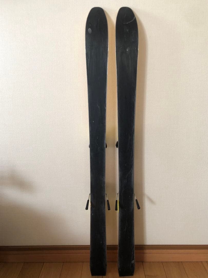 お値下げ‼️子供用スキー板 ストック ブーツ おまけ付き♪